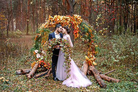 Weddings. Forest Wedding